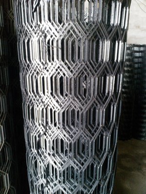 【一直认真在做铝板网产品的厂家驰铄】价格,厂家,图片,金属板网,安平县驰铄丝网制品-