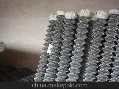 涂塑勾花网,优质勾花网,勾花网护栏,盼通大量生产销售图片,涂塑勾花网,优质勾花网,勾花网护栏,盼通大量生产销售图片大全,安平县盼通金属丝网制品-1-